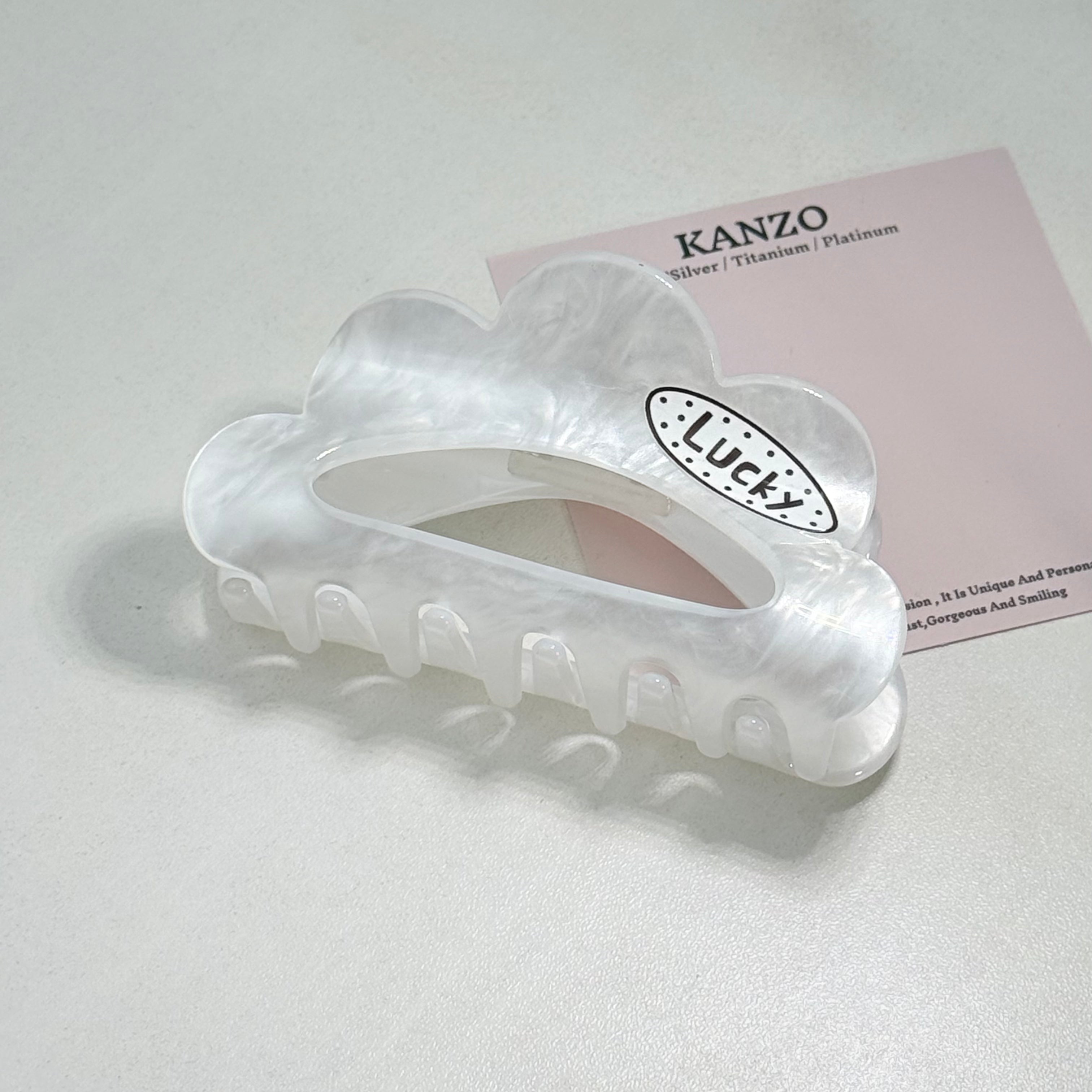 HAIR ACCESSORY