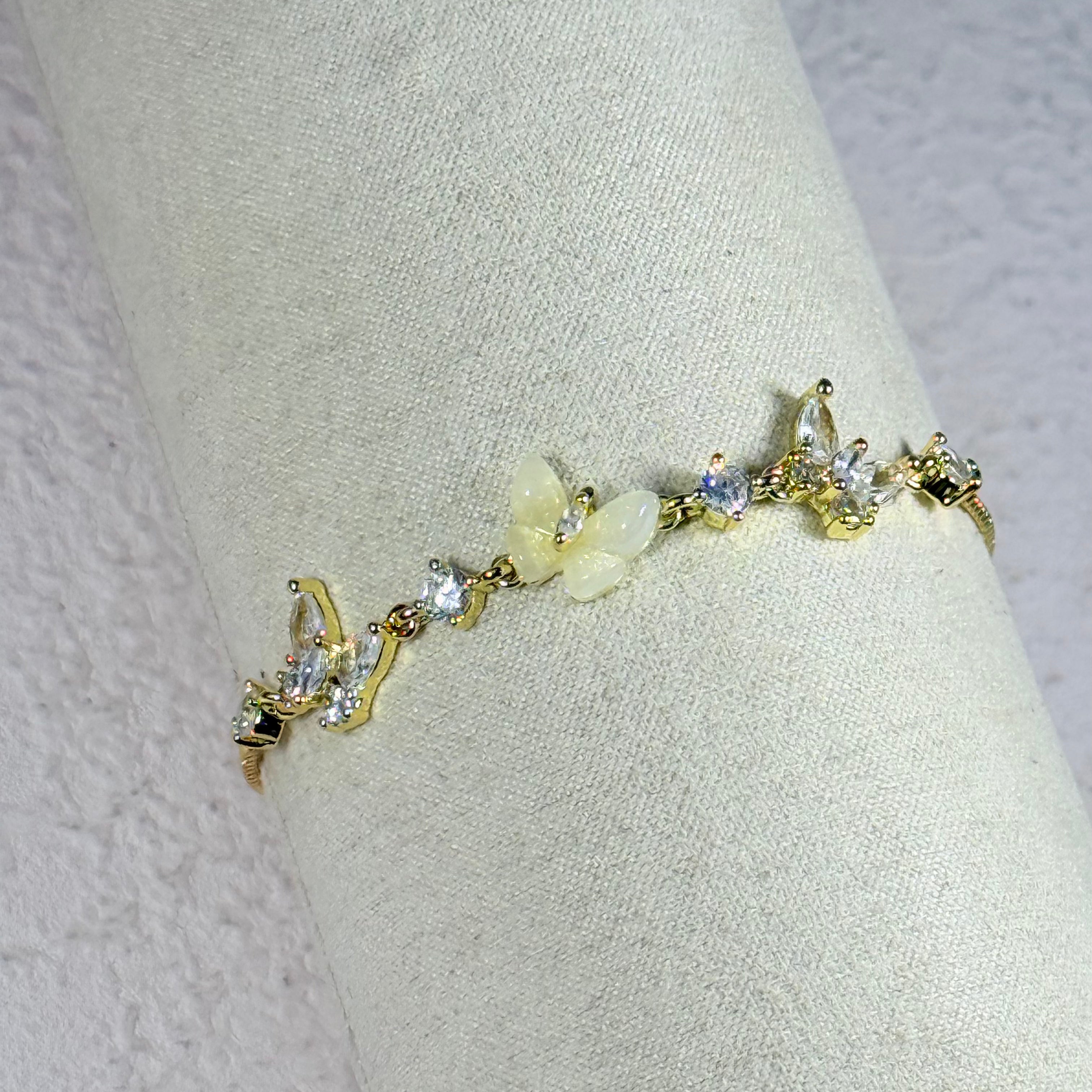 Cat's Eye Butterfly Bracelet (Gold)