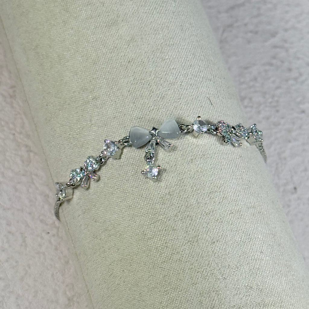 Cat's Eye Ribbon Bracelet