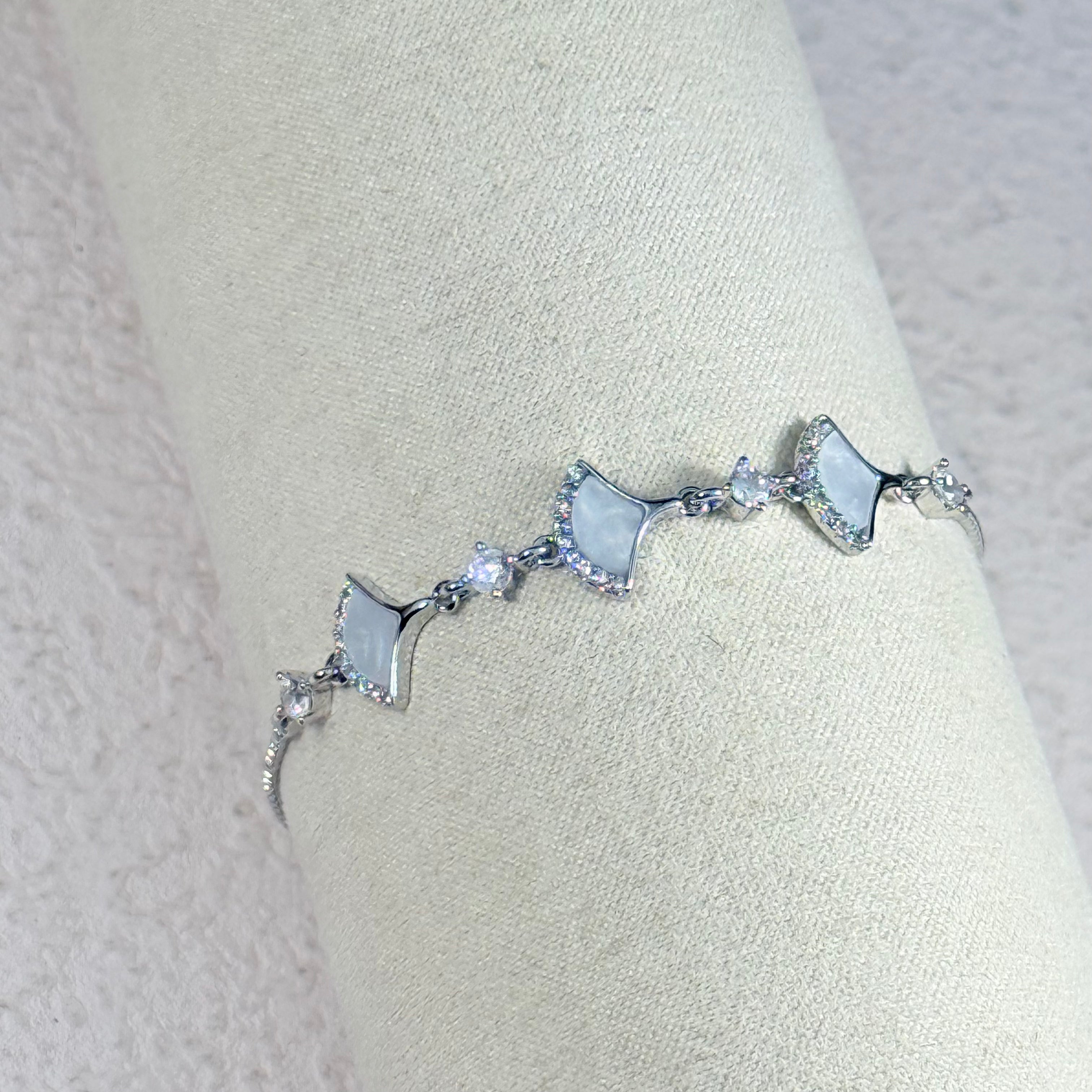 Trio Mother of Pearl Fan Bracelet