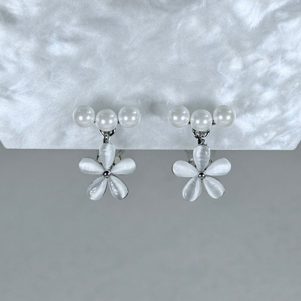 Pearl Bloom Cat Eye Clip-On Earrings